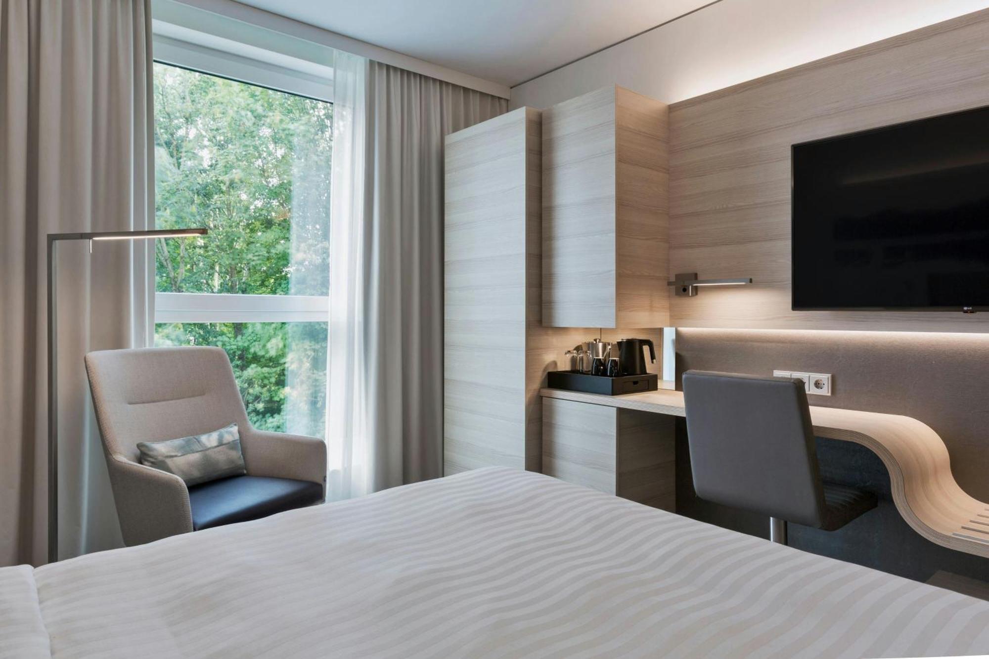 Hotel Courtyard By Marriott Oberpfaffenhofen Munich South Gilching Exteriér fotografie