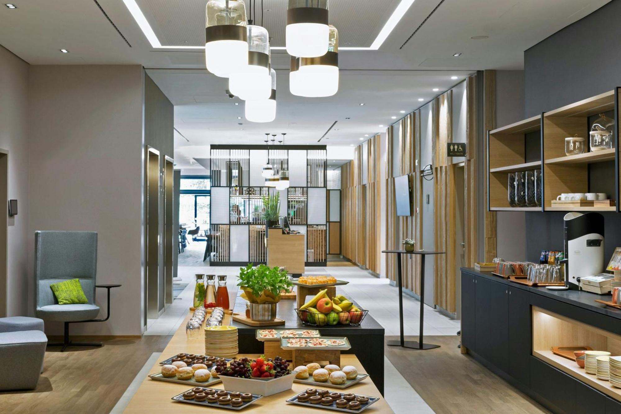 Hotel Courtyard By Marriott Oberpfaffenhofen Munich South Gilching Exteriér fotografie